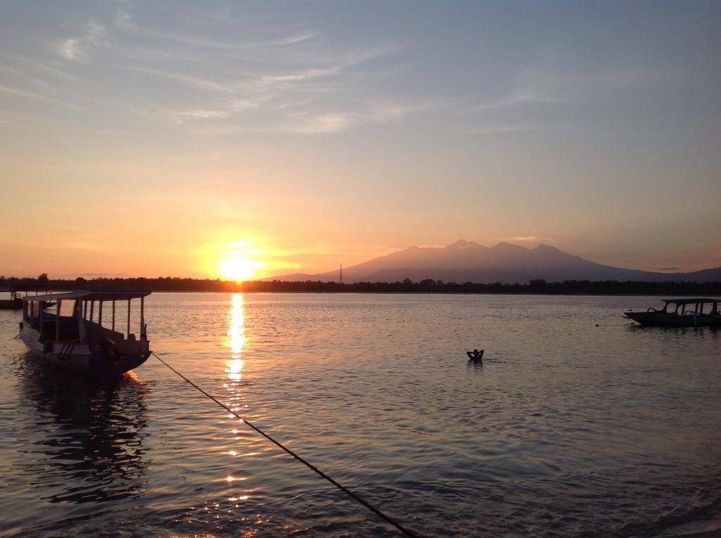 Three Little Birds Homestay Gili Trawangan Exteriör bild
