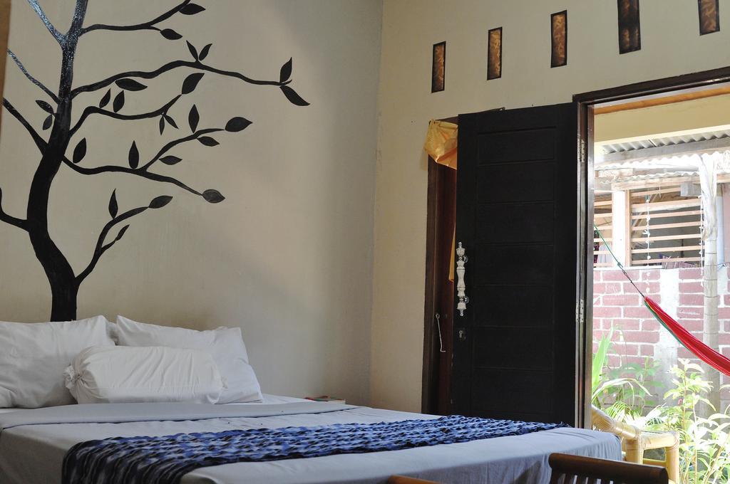 Three Little Birds Homestay Gili Trawangan Exteriör bild