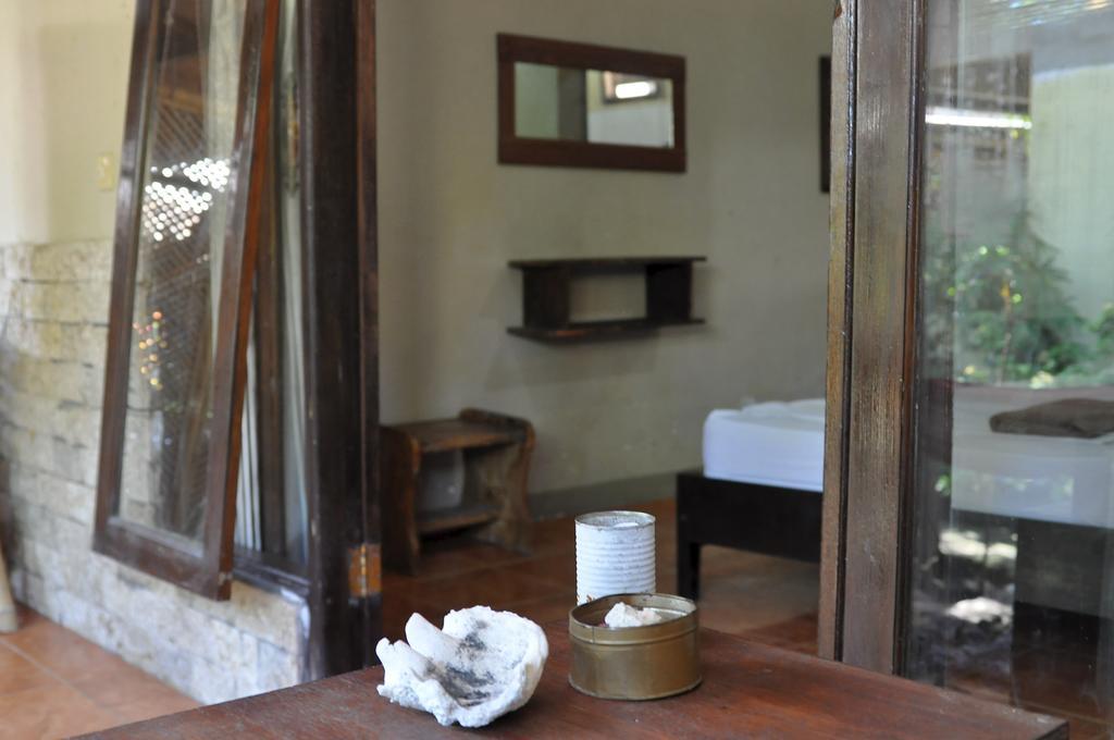 Three Little Birds Homestay Gili Trawangan Exteriör bild