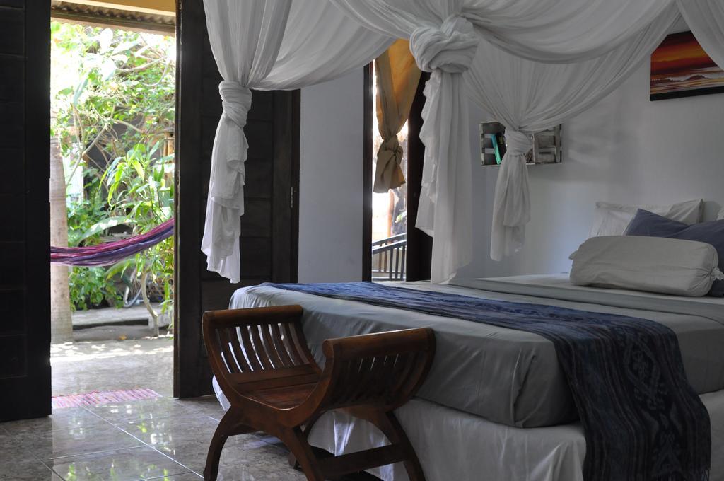 Three Little Birds Homestay Gili Trawangan Exteriör bild